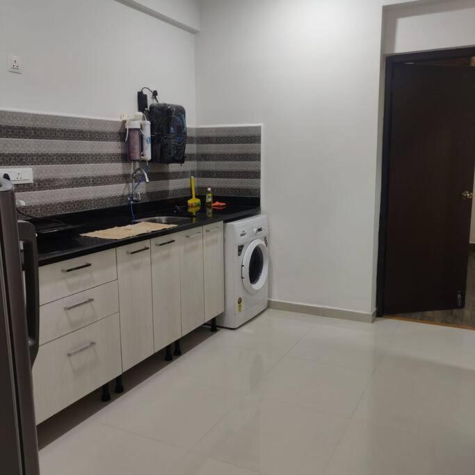 Kivi'S Kozy 2Bhk Luxurious Apartment Goa By Leela Homes Arpora Bagian luar foto